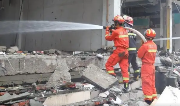 湖北省十堰市張灣區燕湖社區發生天然氣爆炸事故